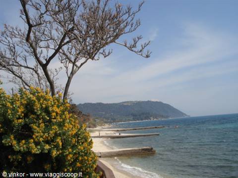 Ourianoupoli: view of the west beach