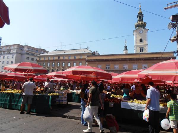 Dolanc market square 