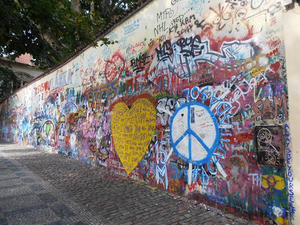 the wall with graffiti dedicated to John Lennon