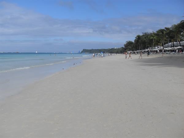 WHITE BEACH BORACAY