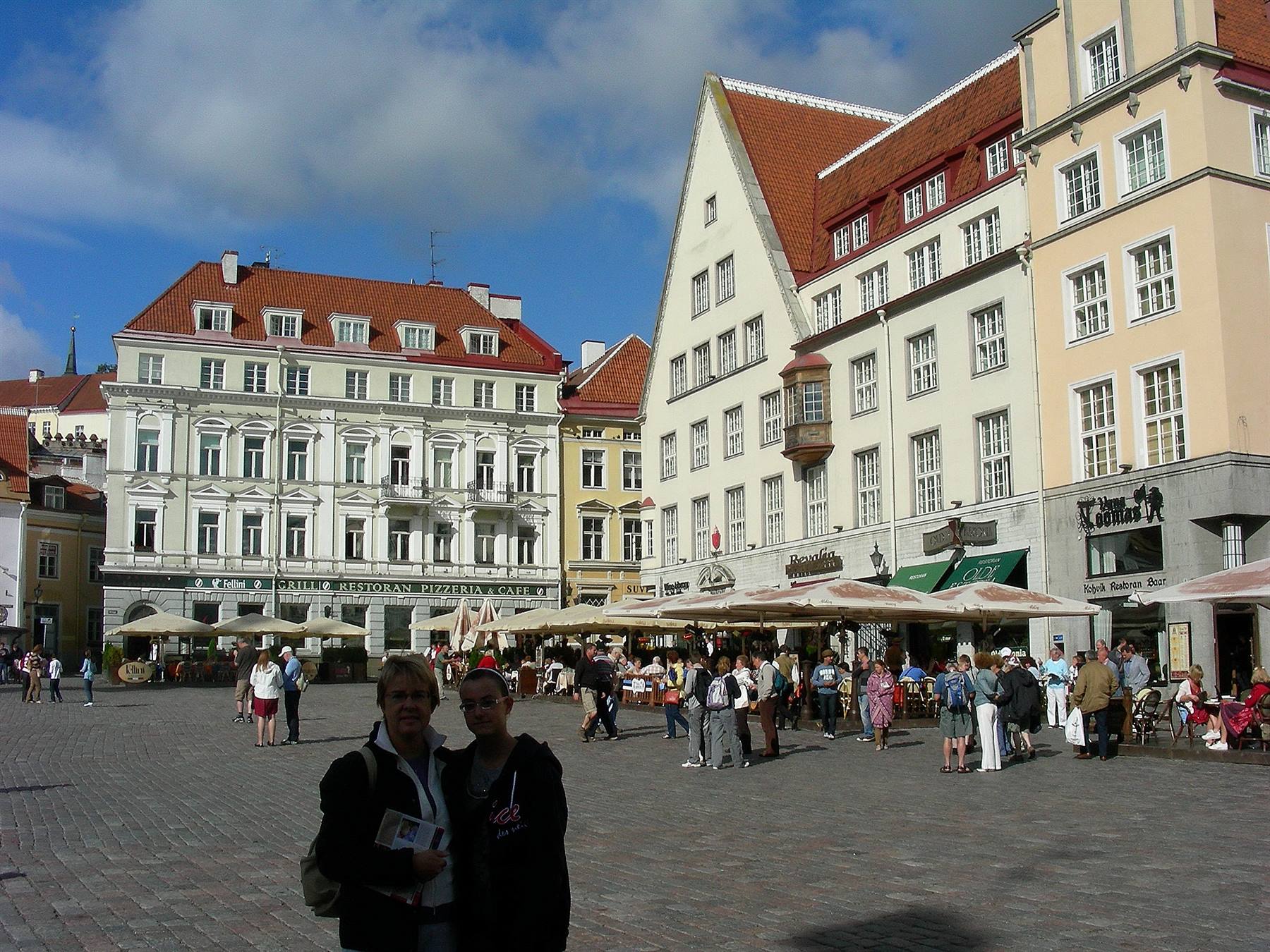 TOWN HALL SQUARE