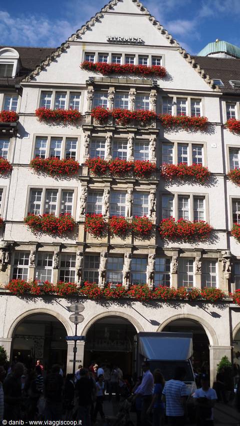 near Marienplatz