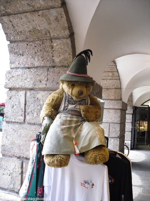 Tyrolean bear