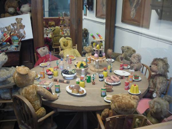 bears at the toy museum