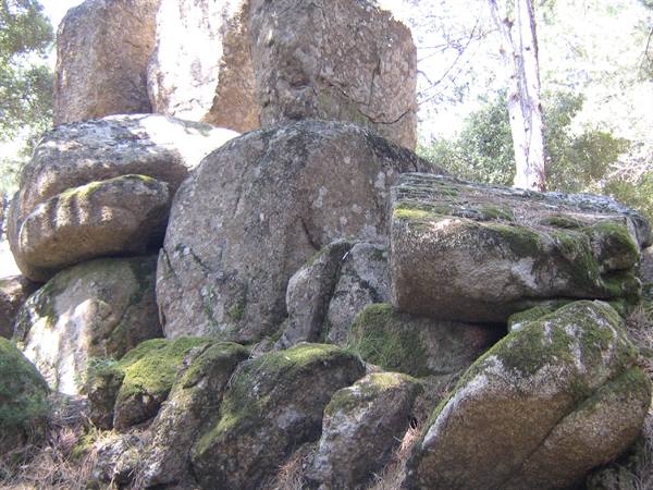 The megaliths of Nardodipace
