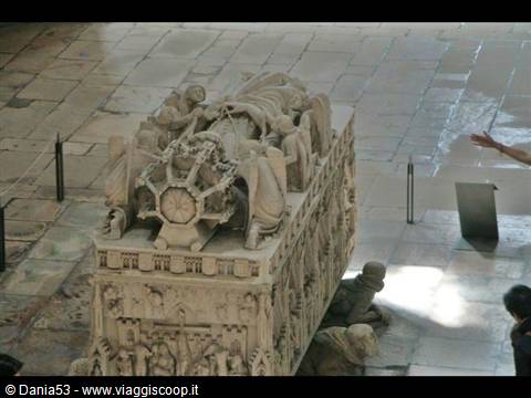 Alcobaça Monastery-tomb of King Peter