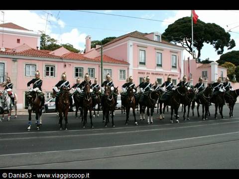 Lisbon changing of the guard presidential palace