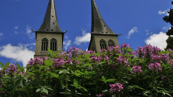 Hofkirche church of San Leodegario
