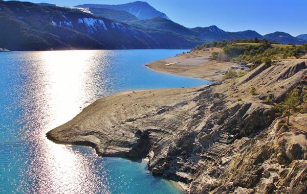 Serre Poncon Lake