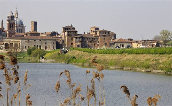 Skyline Mantua