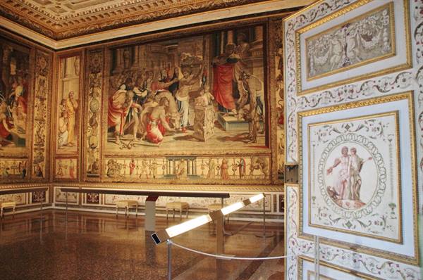 Tapestry Hall Ducal Palace-Mantua
