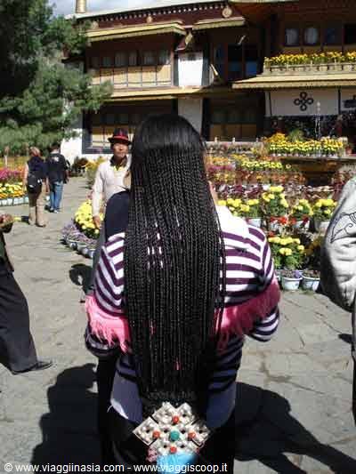 amdo woman in lhasa