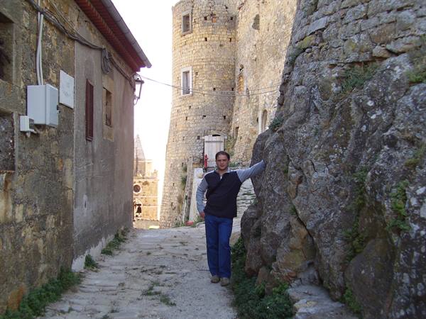 Monteverde Alleys