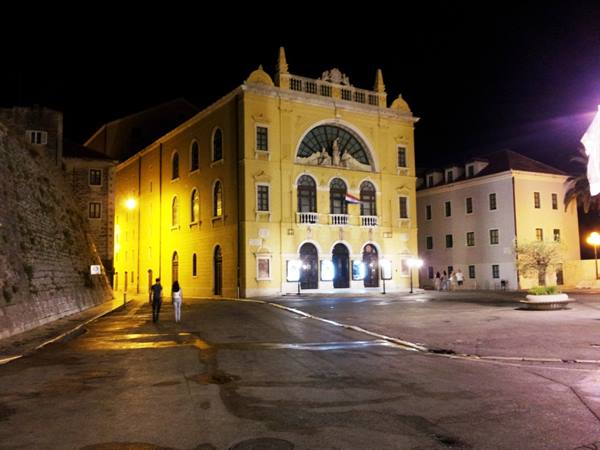 Split by night