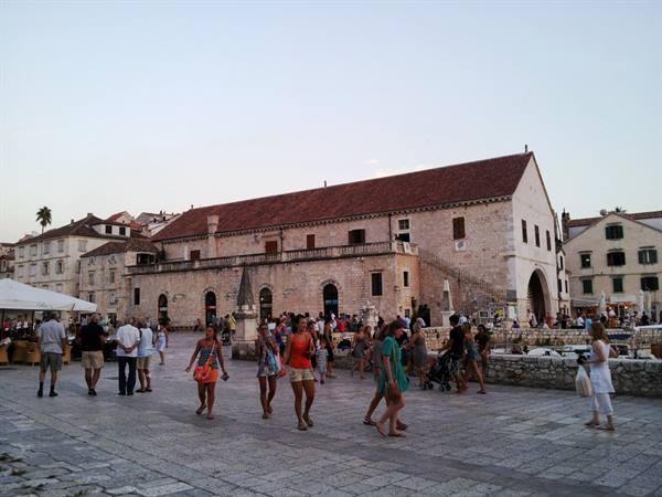 Hvar