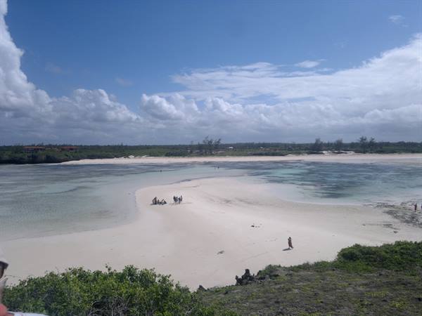 Walk to the Island of love