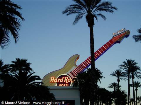 Dawn on the HARDROCK CAFE' legendary.....!!!!