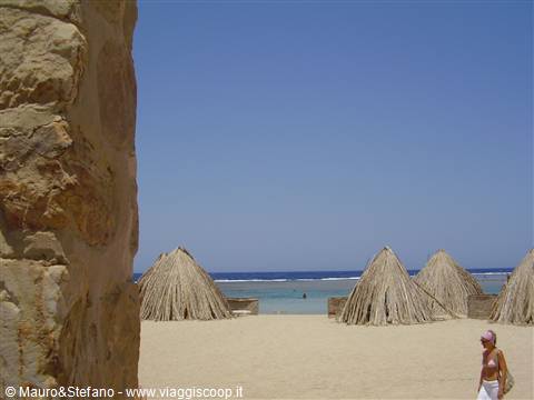 The huts 'Oscar and Simona's little villa'