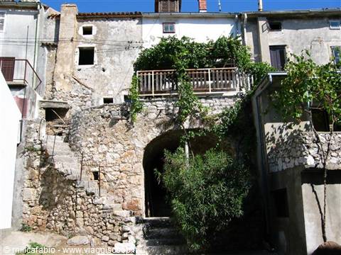 houses in Vrbnik