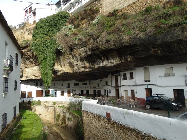 Setenil de las Bodegas