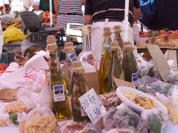 typical products oil and preserves