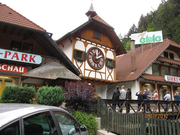 The biggest cuckoo clock in the world