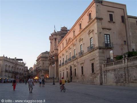 Syracuse: Duomo Square