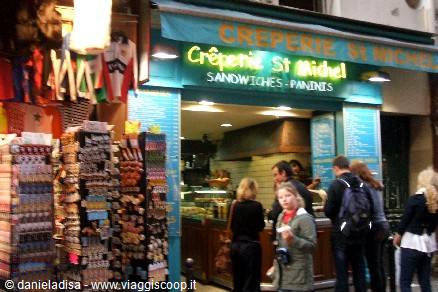 Paris, creperie Saint Michel
