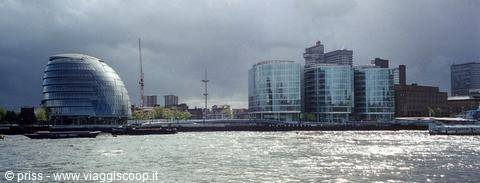 One last look at the Thames, and we head home