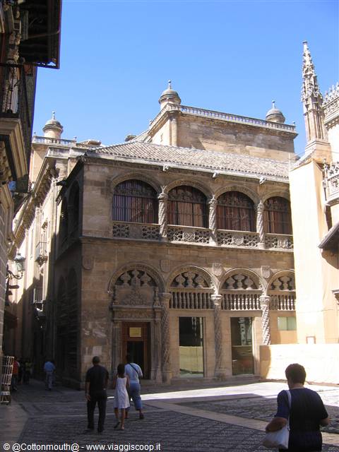 Granada - Entrance to the Medina