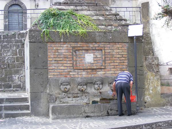 buccheri (siracusa).fountain.