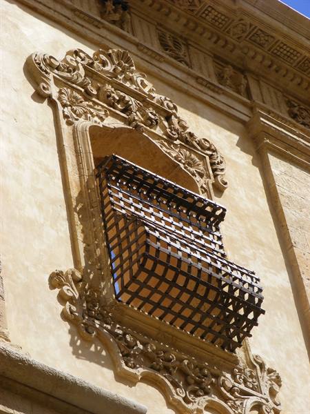 balcony.noto.