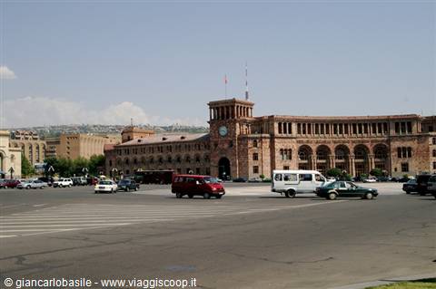 Republic Square in Yerevan: pink tuff government building with clock tower