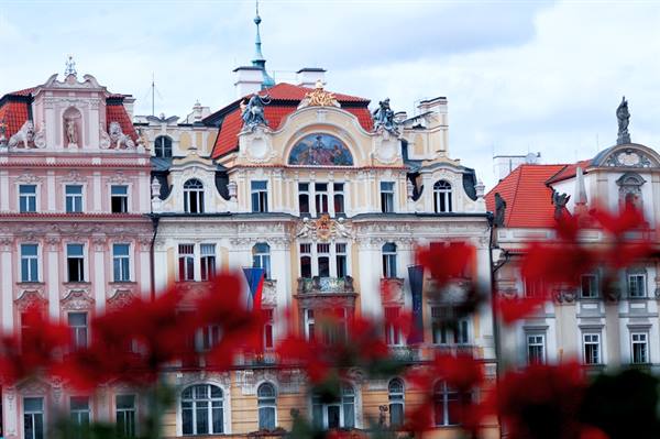 Jan Hus Square in the old town (Staré Mesto)
