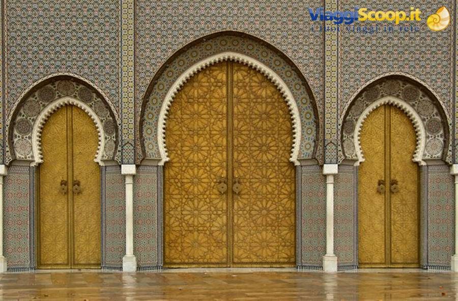 Gilded brass doors with horseshoe arches and zellij mosaic tiles, Casablanca